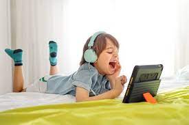 Kids online: trends and new habits